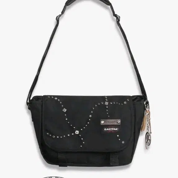 [BUNJANG] Eastpak x DOPEDOJO Studded Messenger Bag / 이스트팩x도프제이슨 스터드 메신저백