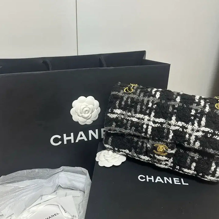 [BUNJANG] Chanel Classic Tweed Bag / 샤넬 클래식 트위드