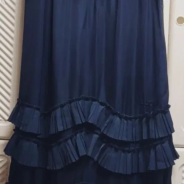[BUNJANG] Lucky Chouette Pleated Long Skirt Navy / 럭키슈에뜨  플리츠 롱 스커트 네이비