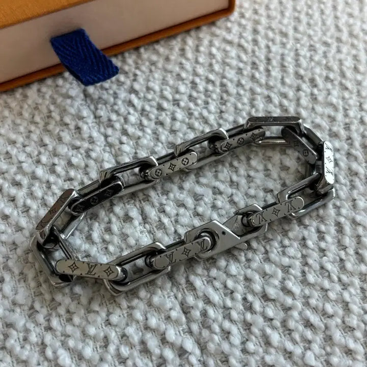 [BUNJANG] Louis Vuitton Monogram Chain Bracelet L Size / [새상품급/풀박스] 루이비통 모노그램 체인 팔찌 브레이슬릿 L사이즈