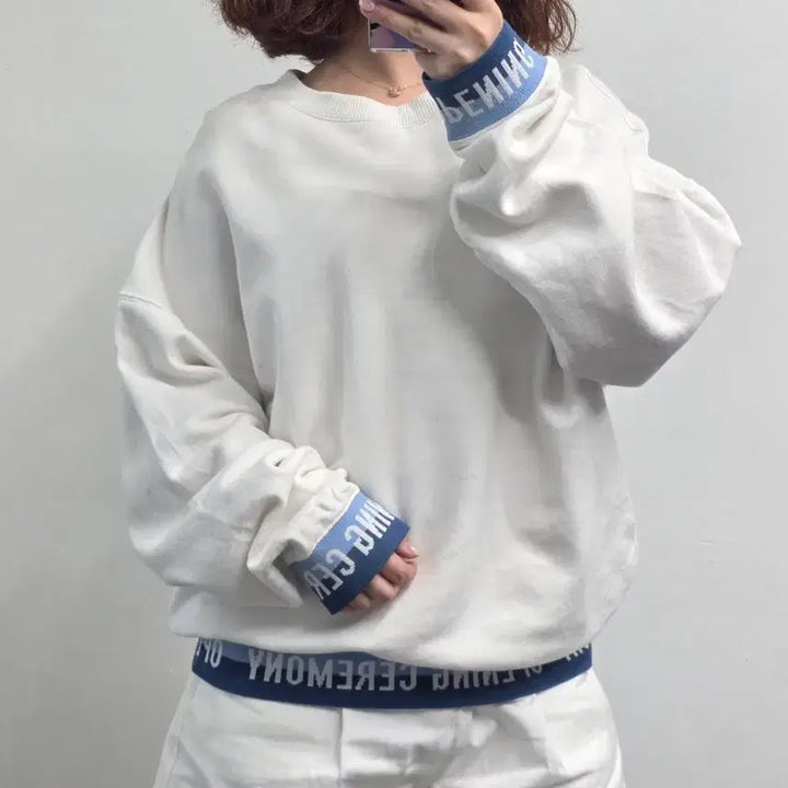 [BUNJANG] Opening Ceremony Logo Band Crewneck Sweatshirt White M / [프립]M/오프닝 세레모니 로고 밴드 맨투맨화이트