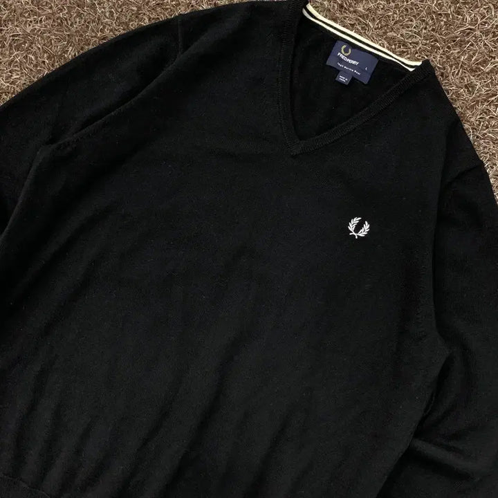 [BUNJANG] Fred Perry Wool V-Neck Knit / L 프레드페리 울 브이넥 니트