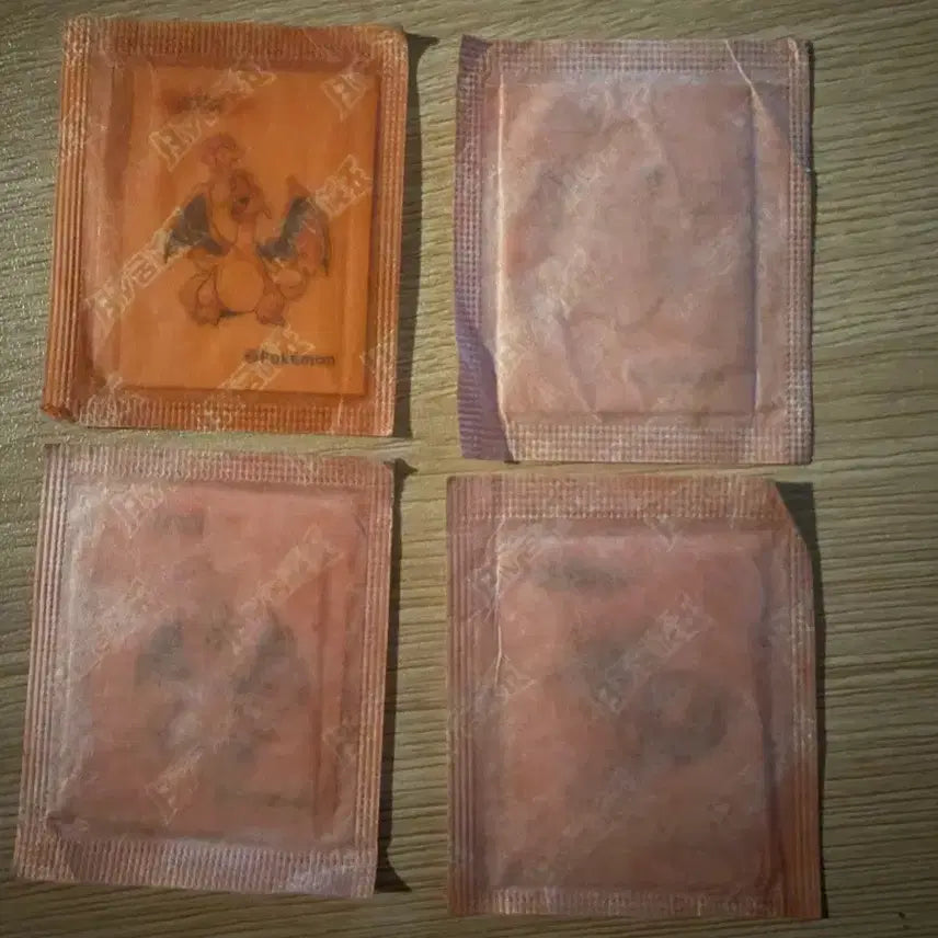 [SOLD OUT] 미개봉 30주년 아트 리자몽 피카츄 샤미드 포켓몬 띠부씰 4종