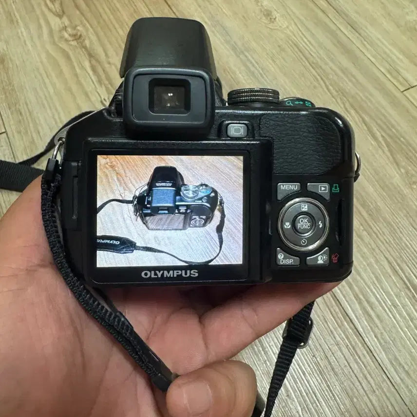 [SOLD OUT] 올림푸스 SP-560uz 디지털 카메라