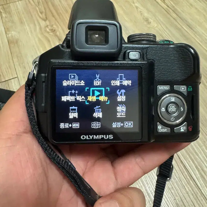 [SOLD OUT] 올림푸스 SP-560uz 디지털 카메라