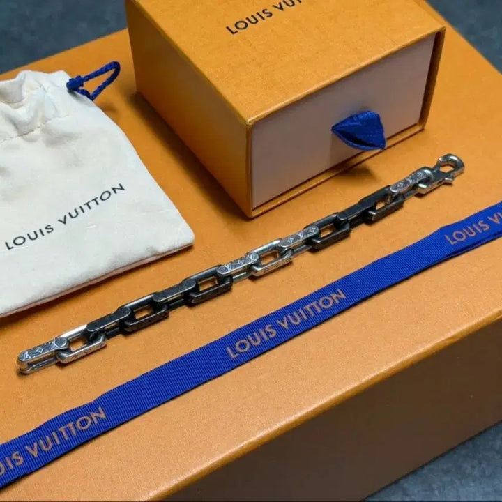 [BUNJANG] Louis Vuitton Chain Links Bracelet M Size / 루이비통 체인링크 브레이슬릿 M사이즈