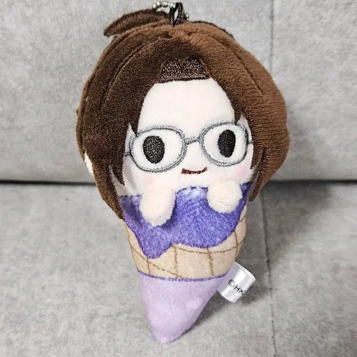 [BUNJANG] Attack on Titan Hange Zoë Ice Taffy Nui Ice Cream Keyring / 진격의 거인 진격거 한지 조에 아이스 타피누이 아이스크림 키링