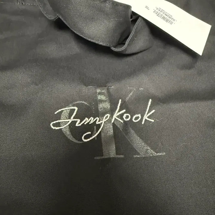 [BUNJANG] Calvin Klein Jungkook Limited Edition Eco Bag / 캘빈클라인 정국 한정판 에코백