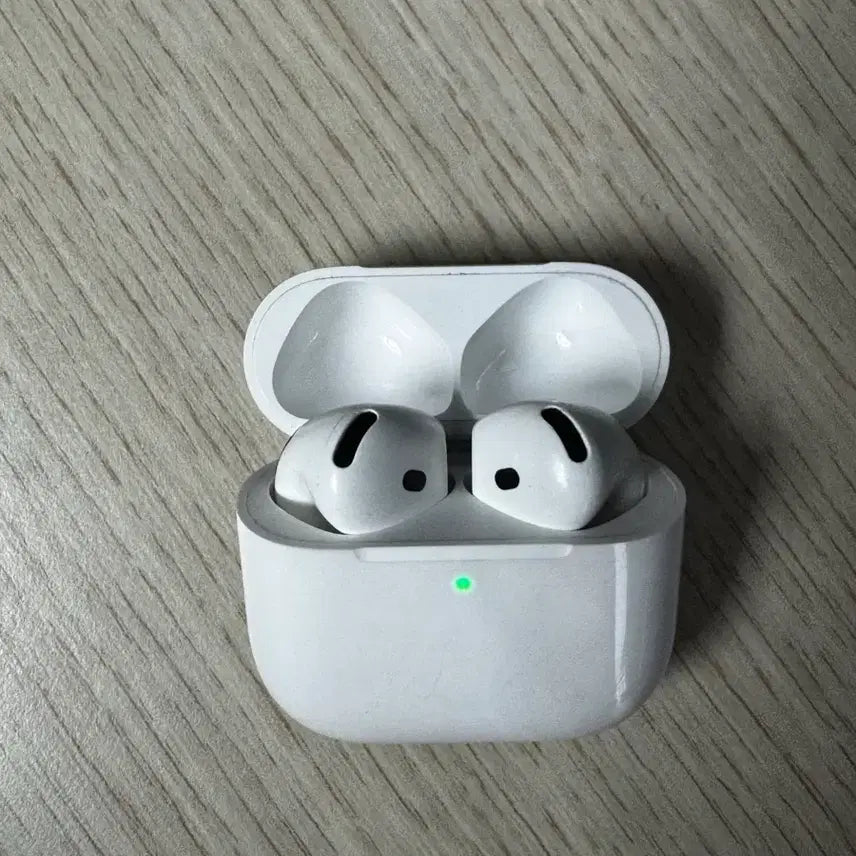 [BUNJANG] Apple AirPods 4th Gen (No Noise Cancellation) / 에어팟 4세대 노캔X