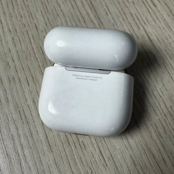 [BUNJANG] Apple AirPods 4th Gen (No Noise Cancellation) / 에어팟 4세대 노캔X