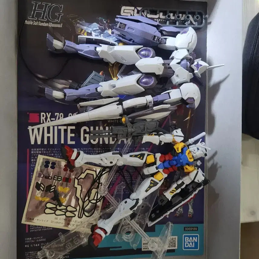 [BUNJANG] HG White Gundam &amp; HG Mikailis Gundam Model Kit / HG 하얀 건담과 HG 미카앨리스 건담 팝니다