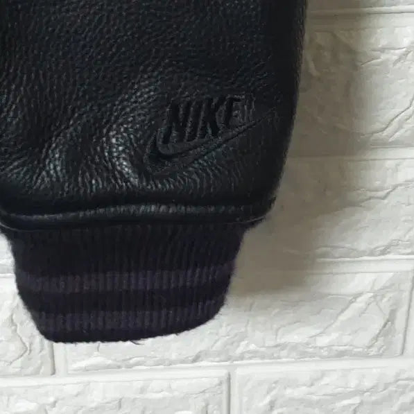 [BUNJANG] Nike Genuine Leather Varsity Jacket / 나이키 소가죽 울 바시티자켓 판매합니다