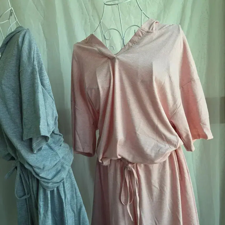 [BUNJANG] Hooded Short Sleeve Top and Shorts Set / 후드반팔 여름 위아래 셋트 투피스 캐쥬얼