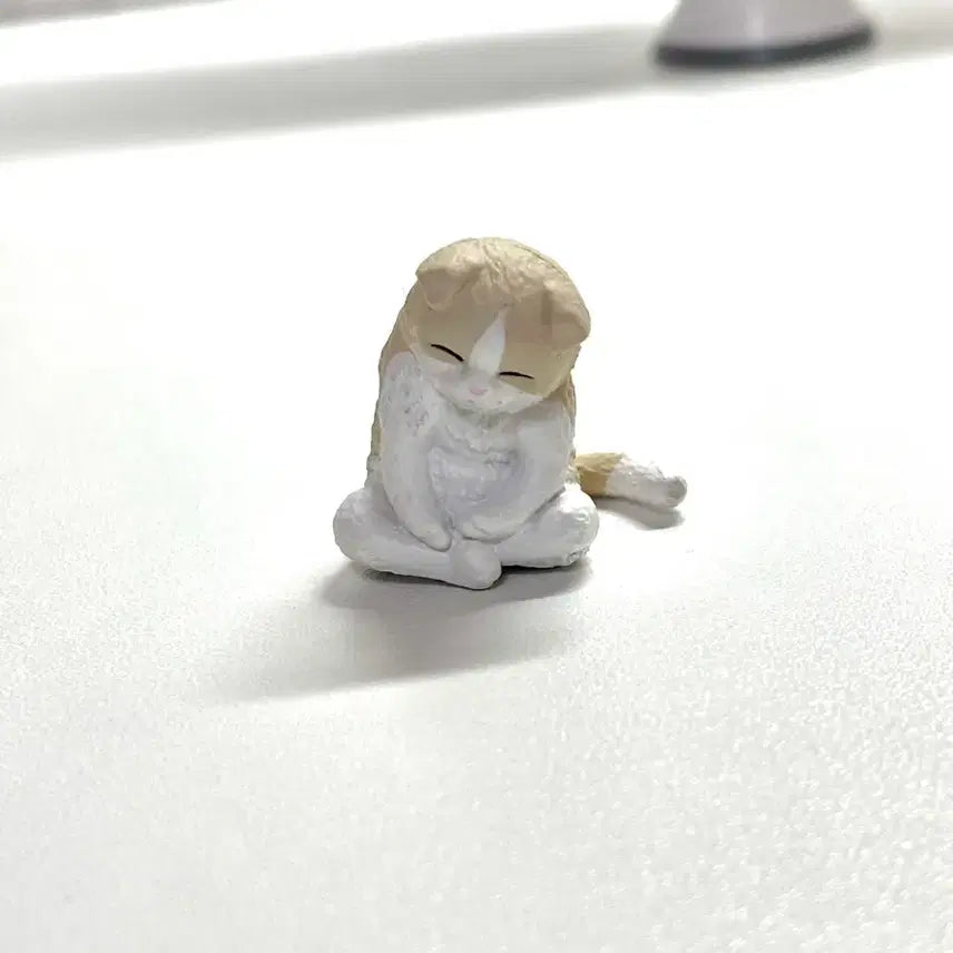[BUNJANG] Cat Figurine / 고앵이 피규어