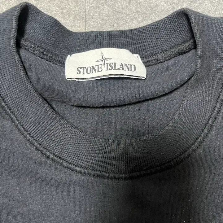 [SOLD OUT] 스톤아일랜드 맨투맨 L
