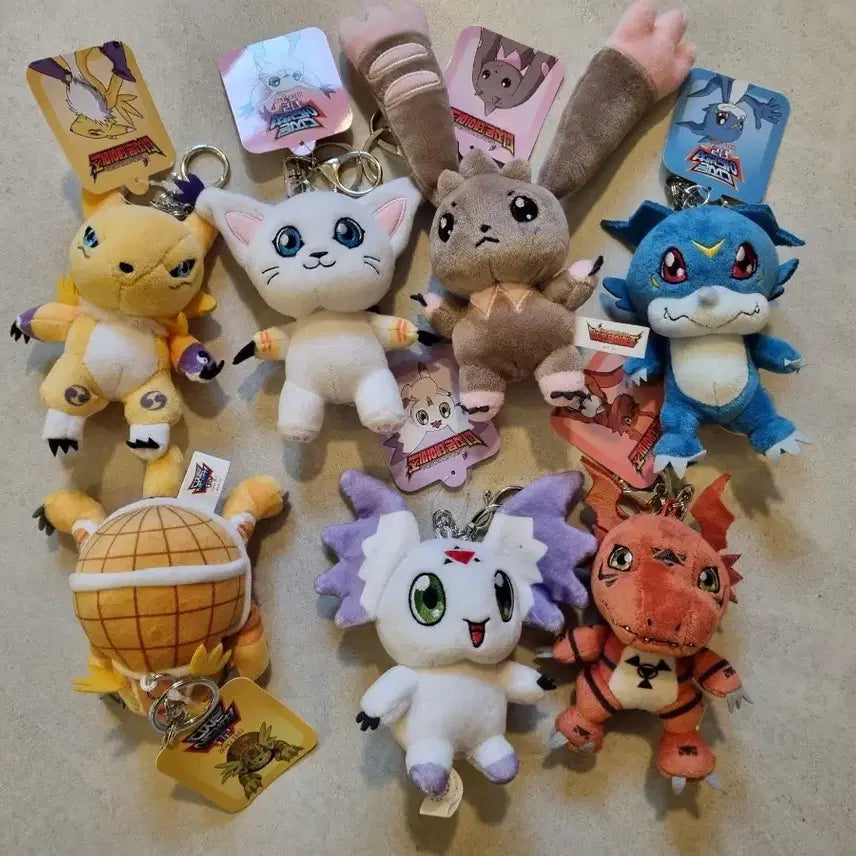 [BUNJANG] Digimon Keychain Set - Includes Renamon, Lopmon, Gatomon, and More / 디지몬 키링 레나몬 동글몬 길몬 로프몬 가트몬 아르마몬 브이몬