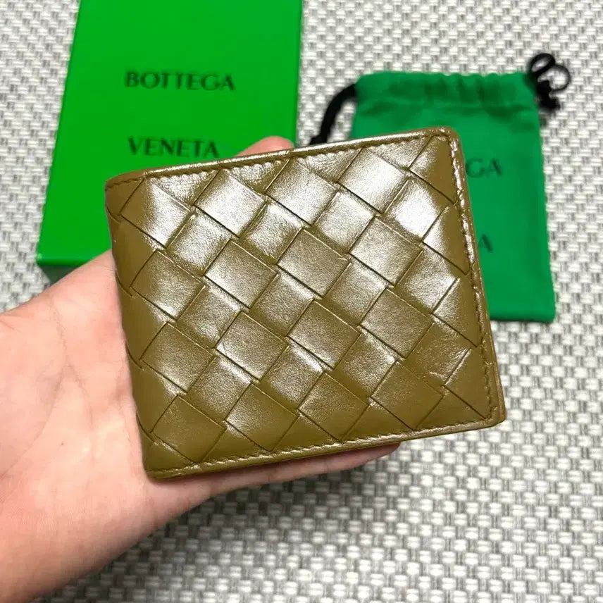 [BUNJANG] Bottega Veneta Intrecciato Leather Bifold Wallet / 보테가베네타 인트레치아토 레더 반지갑
