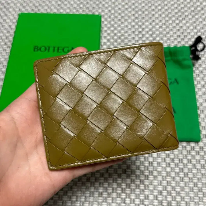 [BUNJANG] Bottega Veneta Intrecciato Leather Bifold Wallet / 보테가베네타 인트레치아토 레더 반지갑