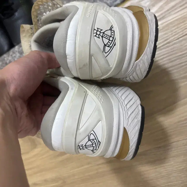 [BUNJANG] ASICS Vivienne Westwood Collaboration Sneakers / 아식스 비비안 웨스트우드 43(280)