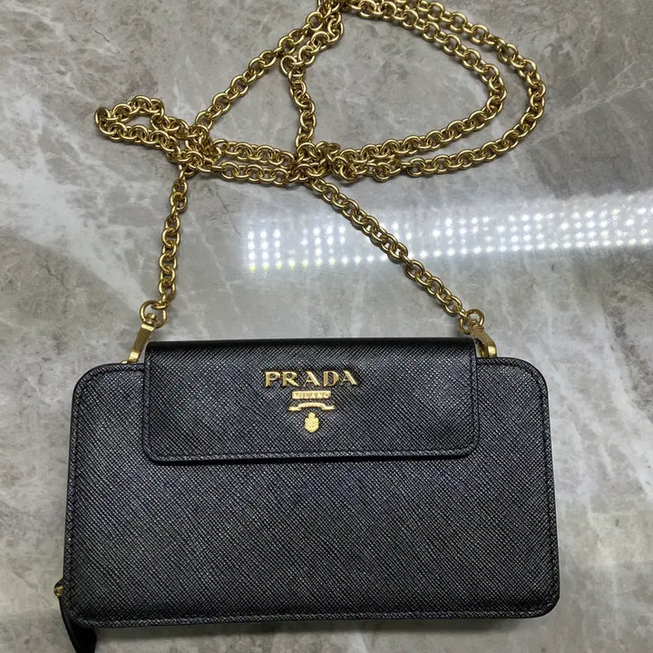[BUNJANG] Prada Saffiano Lux Gold Lettering Chain Crossbody Bag / 프라다(Prada) 금장 레터링 체인 크로스백