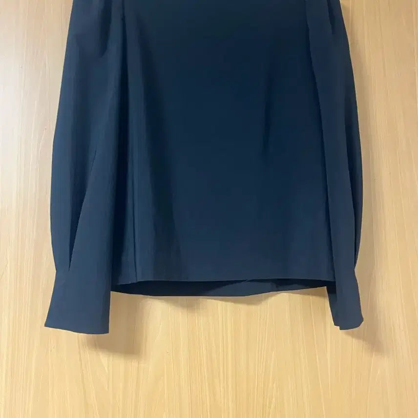 [BUNJANG] Flooum Rose Vine Blouse Black Size 2 / (55반-66) 플로움 블라우스 블랙 2사이즈