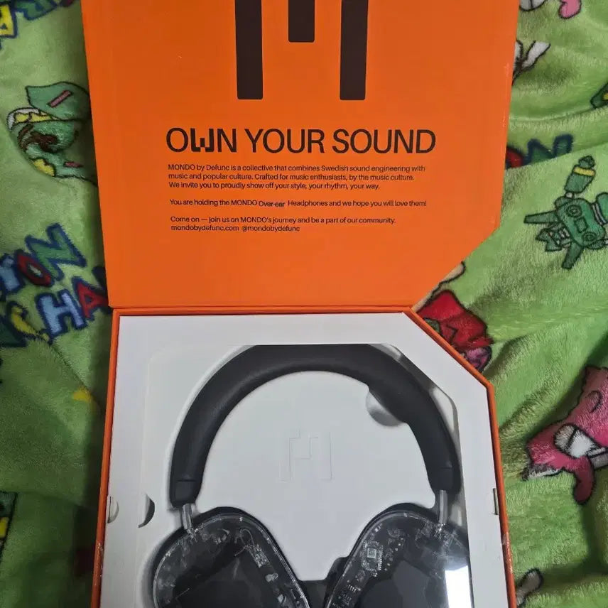 [SOLD OUT] 몬도 오버이어 듀얼 드라이버 헤드폰 투명