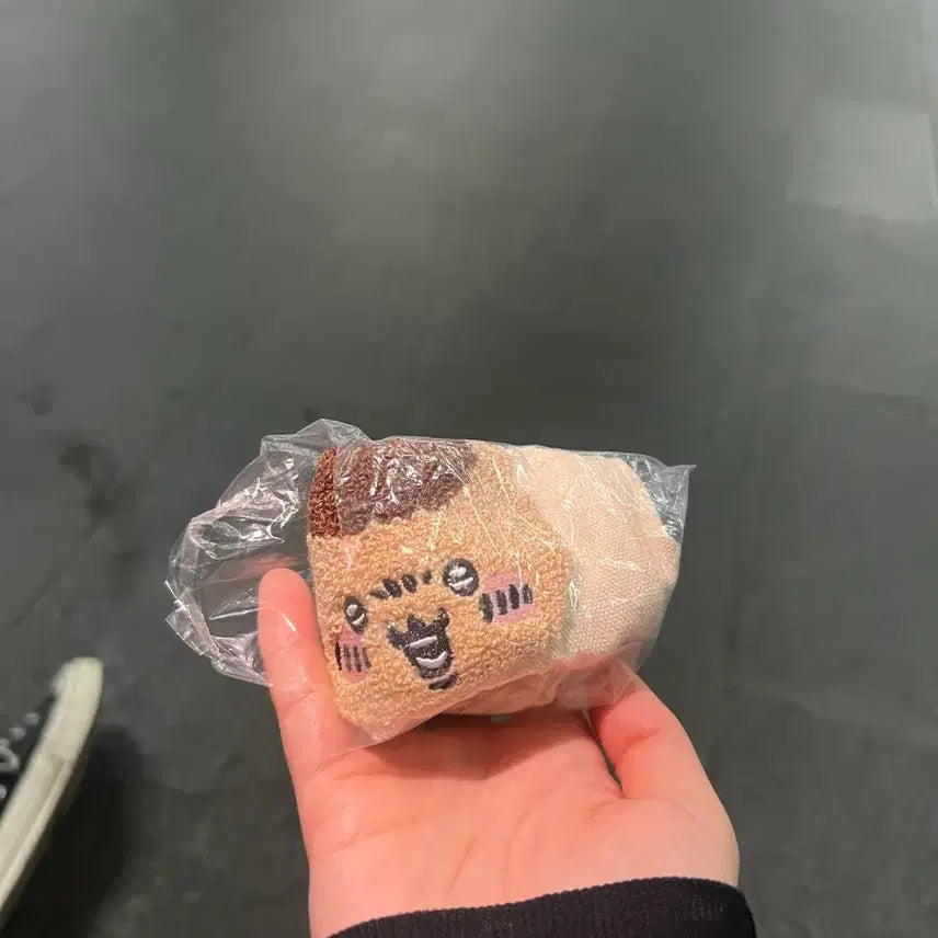 [SOLD OUT] 새 상품) 치이카와 파우치 가챠 밤만쥬 쿠리만쥬