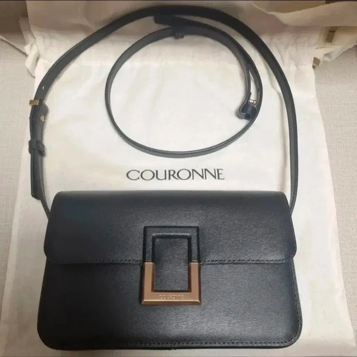[BUNJANG] Couronne Ilian Shoulder Bag Crossbody Bag / 쿠론 일리안 숄더백 크로스백