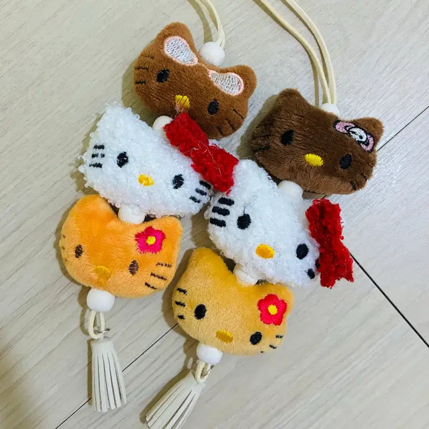 [BUNJANG] Hello Kitty Bell Mini Doll Keyring Keychain / 헬로키티 방울 미니 인형 키링 열쇠고리