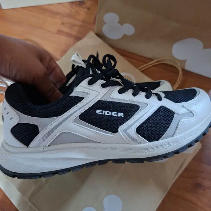 [BUNJANG] Eider Black/White Sneakers / EIDER 운동화 블랙/화이트