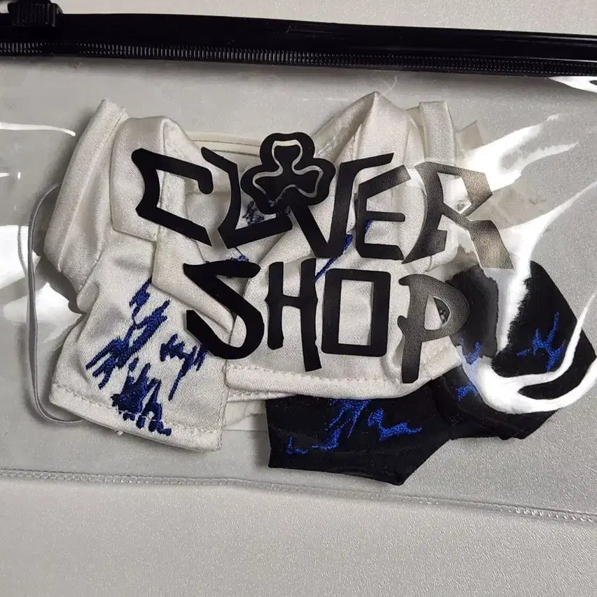 [BUNJANG] Clover Shop 10cm Unsung Plush Clothing Set (Black + White) / 클로버샵 유혈정장 블랙+화이트 일괄 10cm 무속성 솜인형옷
