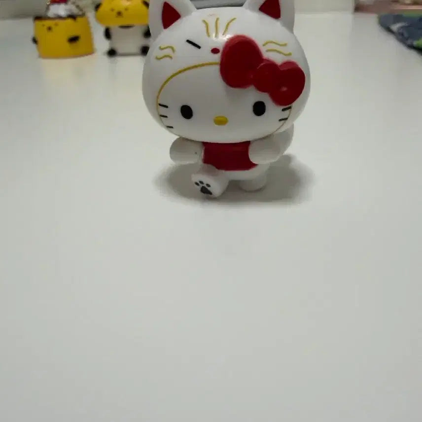 [BUNJANG] Sanrio Hello Kitty Gachapon Figure / 산리오 키티 가챠 판매