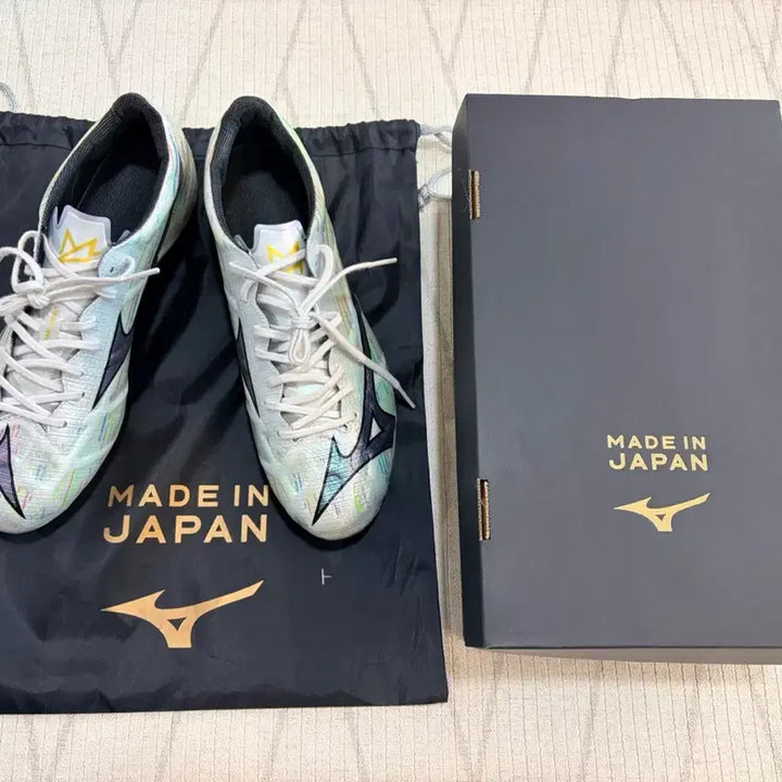 [BUNJANG] Mizuno Alpha 2 Japan Version AG 270mm Soccer Cleats / 미즈노 알파2 재팬(JPN)버전 AG 270mm