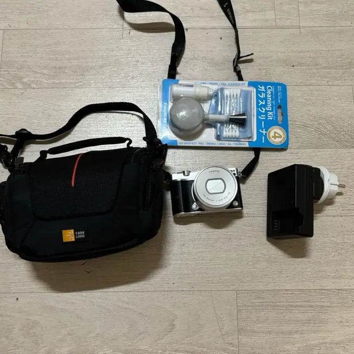 [BUNJANG] Nikon J5 Camera Body with Accessories / 니콘 j5 카메라