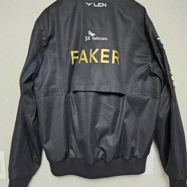 [BUNJANG] T1 2025 Worlds Jacket 5-Star Edition Faker Marking / 2025 T1 월즈 자켓 5성버전 페이커 마킹