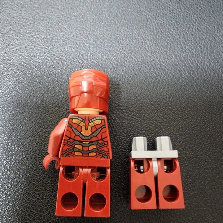[BUNJANG] LEGO Marvel Iron Man MK43 + MK47 Legs / 레고 마블 아이언맨 MK43 + MK47다리