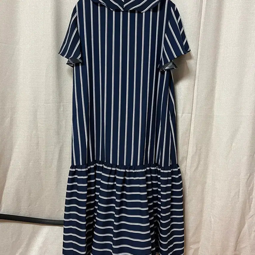 [BUNJANG] Alberto Woman Navy Stripe Long Dress / ALBERTO-WOMAN 스트라이프 원피스