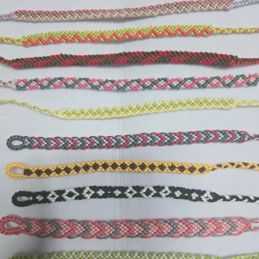 [BUNJANG] Friendship Bracelets (Set of 10) / 소원팔찌 우정팔찌 실팔찌 미산가팔찌 No3