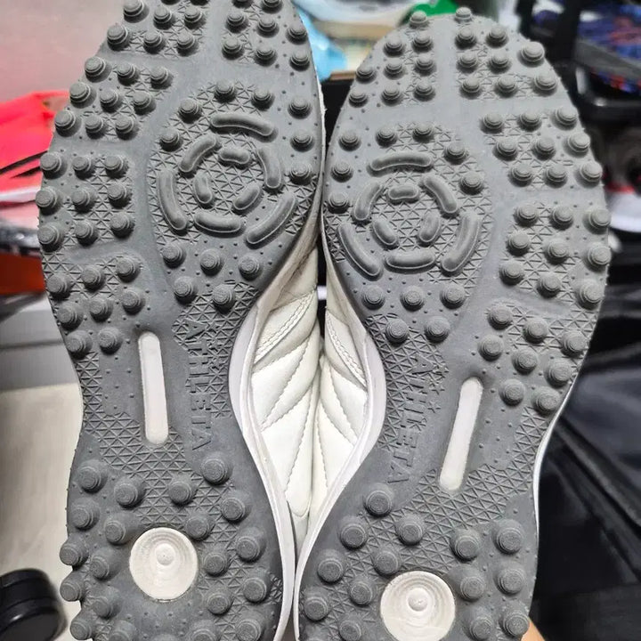[BUNJANG] Athleta Oray A005 Soccer Cleats 240mm / 아슬레타 오레이 A005 240