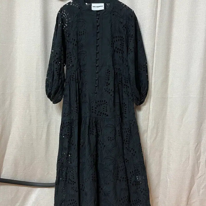 [BUNJANG] Karl Lagerfeld Embroidered Black Dress / 칼 라거펠트 자수 블랙 원피스
