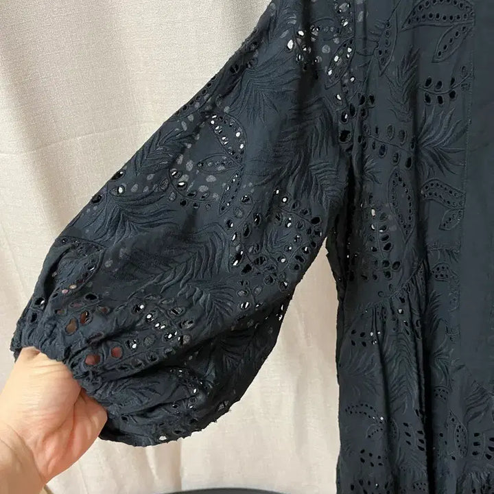 [BUNJANG] Karl Lagerfeld Embroidered Black Dress / 칼 라거펠트 자수 블랙 원피스