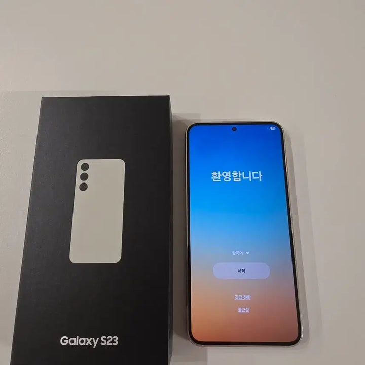 [SOLD OUT] [B급] 갤럭시 S23 512GB 자급제(가죽질감 케이스 포함)