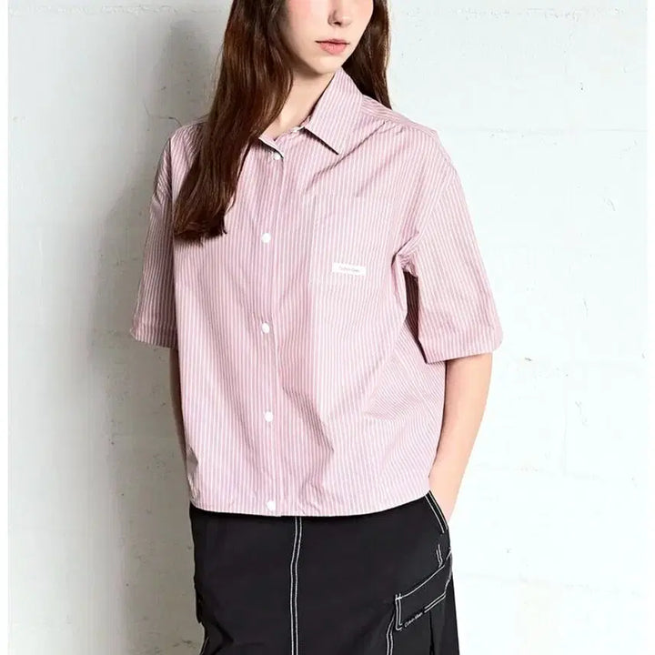 [BUNJANG] Calvin Klein 25SS Woven Short-Sleeve Shirt Jacket Pink White Stripe L / 미사용/  캘빈클라인 25SS 우븐 반팔셔츠 자켓