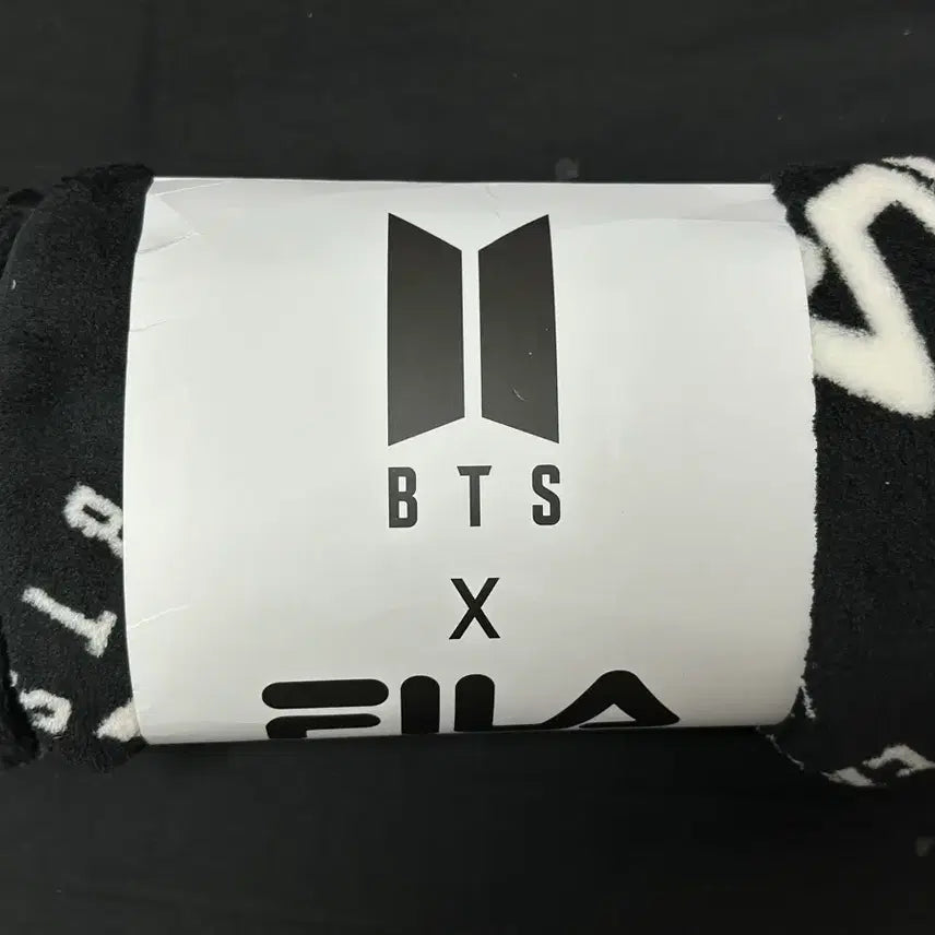 [BUNJANG] BTS x FILA Collaboration Speak Yourself Concert Limited Edition Blanket (Black, Sealed) / BTS FILA 콜라보 담요 블랙 스픽콘 한정 담요 미개봉 새상품
