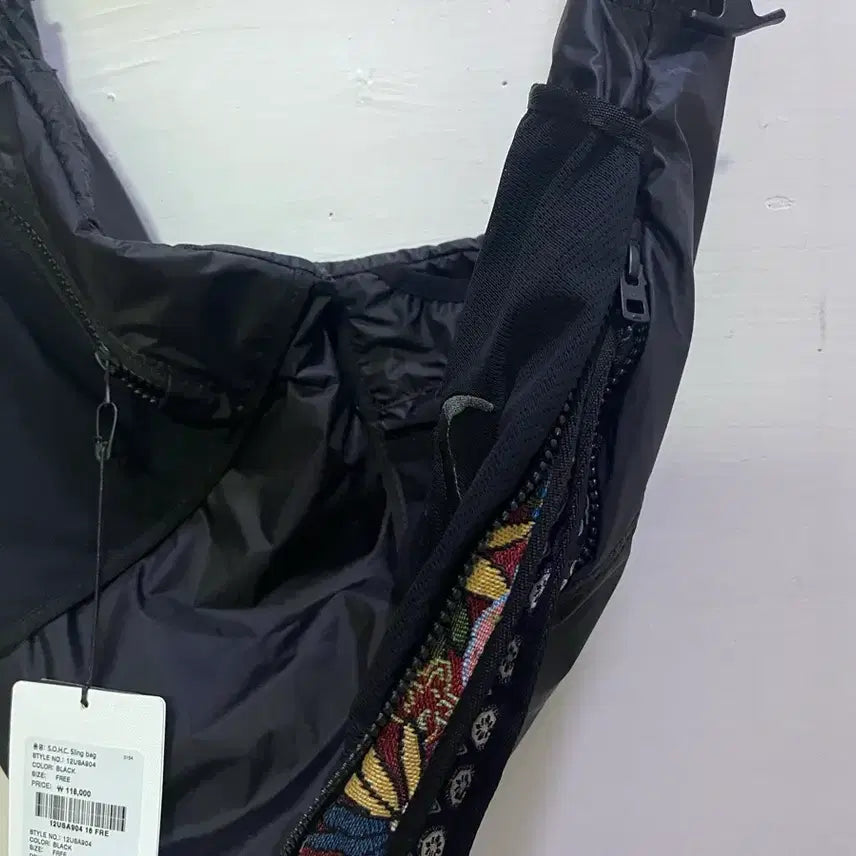[BUNJANG] SOHC Somewhere Outside Hiking Company Sling Bag / sohc 썸웨어아웃사이드하이킹컴퍼니 슬링백 sling bag