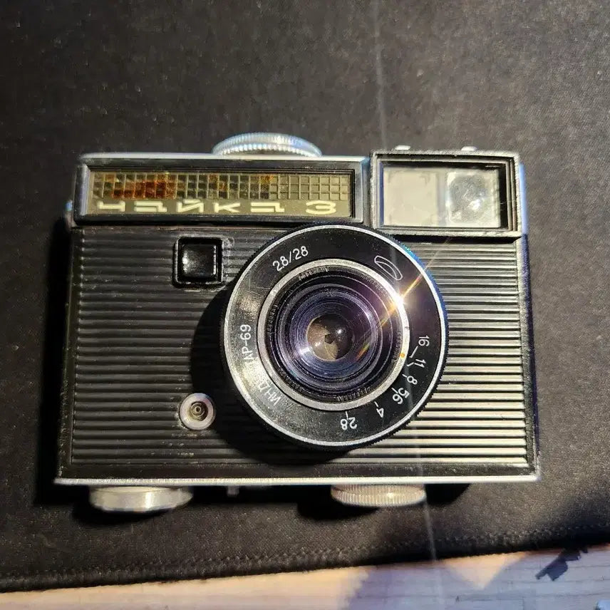 [BUNJANG] Soviet Chaika 3 Half Frame Mechanical Film Camera with Industar 69 28mm f/2.8 Lens / 소련제 기계식 하프 필름카메라