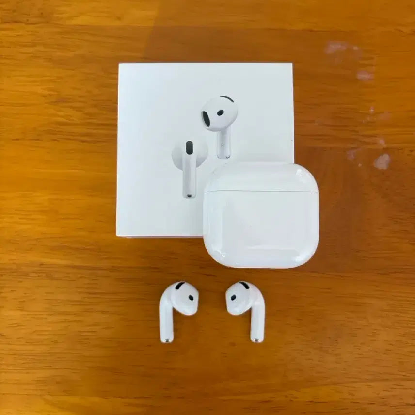 [BUNJANG] Apple AirPods Pro (2nd Gen) with Noise Cancellation + Casetify Case / 에어팟4(노캔+풀박) + 케이스티파이 케이스