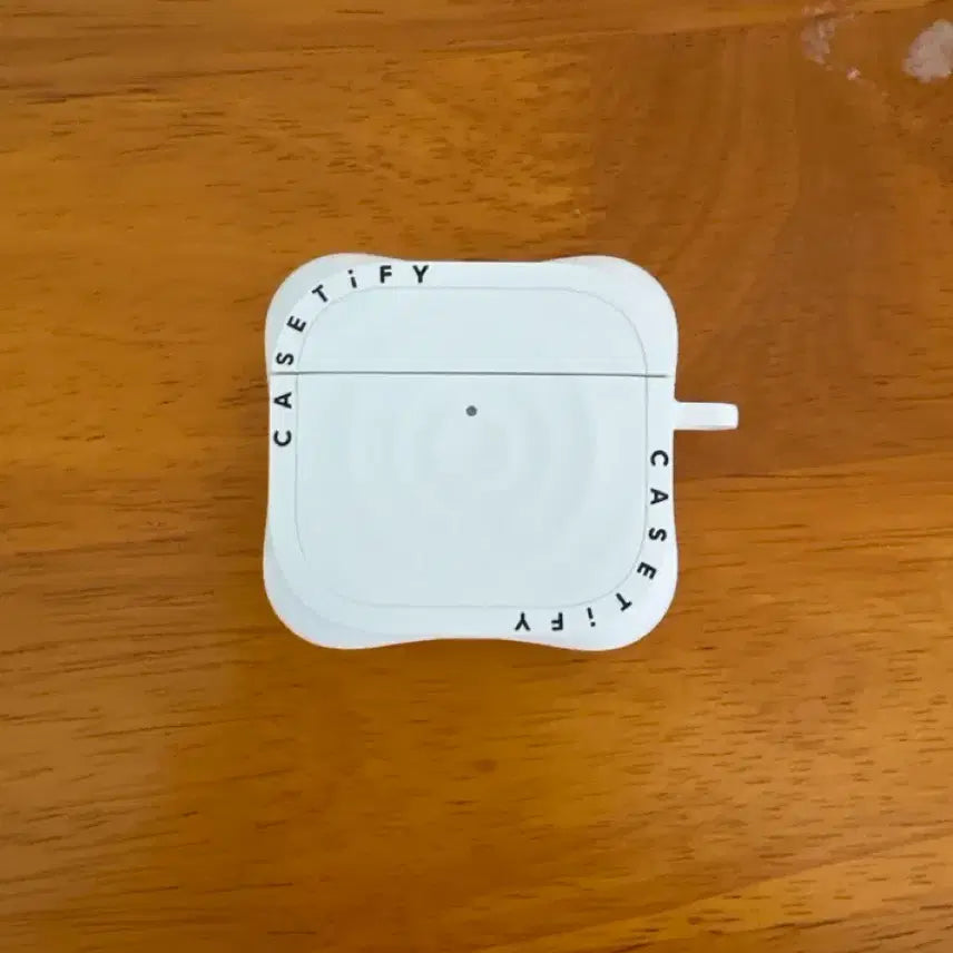 [BUNJANG] Apple AirPods Pro (2nd Gen) with Noise Cancellation + Casetify Case / 에어팟4(노캔+풀박) + 케이스티파이 케이스
