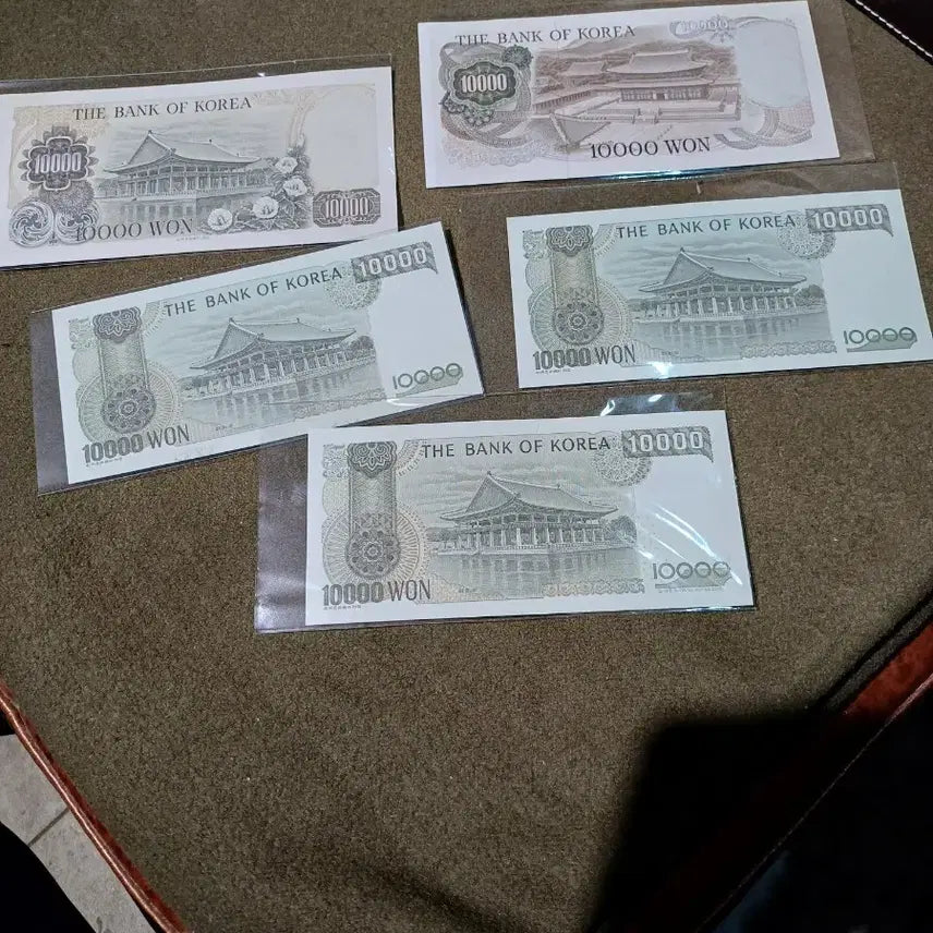 [BUNJANG] Bank of Korea 10,000 Won Banknote Set (1st-5th Series) / 한국은행권 만원권 지폐 1/2/3/4/5차 일괄