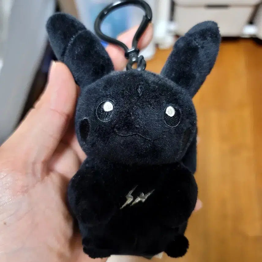 [BUNJANG] Fragment x Pokémon INN TBP Mascot Keychain Pikachu Black / 프라그먼트 x 포켓몬 INN TBP 마스코트 키링 피카츄 블랙